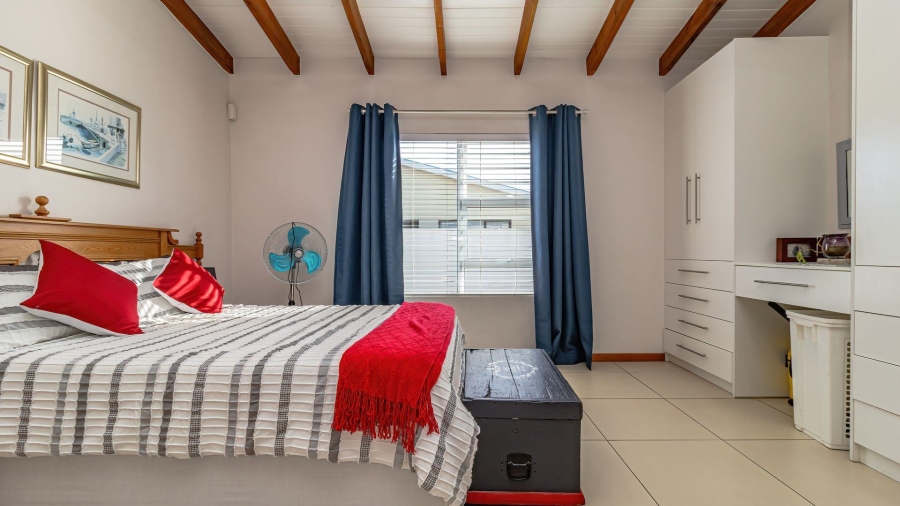 3 Bedroom Property for Sale in Gansbaai Central Western Cape
